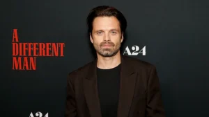 मार्वल स्टार सेबेस्टियन स्टेन को 65,000 डॉलर के ‘हॉट टब टाइम मशीन’ चेक से ‘बचाया’ गया