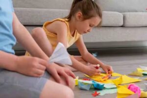 बच्चा पढ़ाई में नहीं लगा पाता ध्यान? फोकस और मेमोरी बढ़ाने के ये आसान तरीके अपनाएं